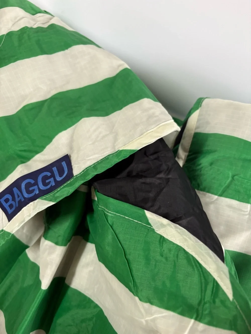 NWOT BAGGU Puffy Picnic Blanket-  Green Painted Stripe pattern